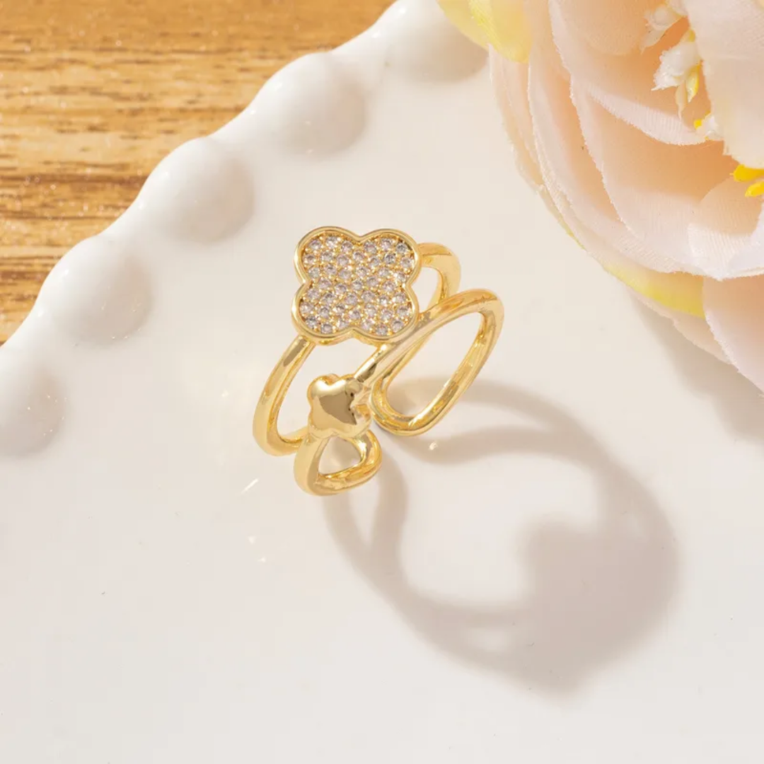 Clover Rhinestone Ring