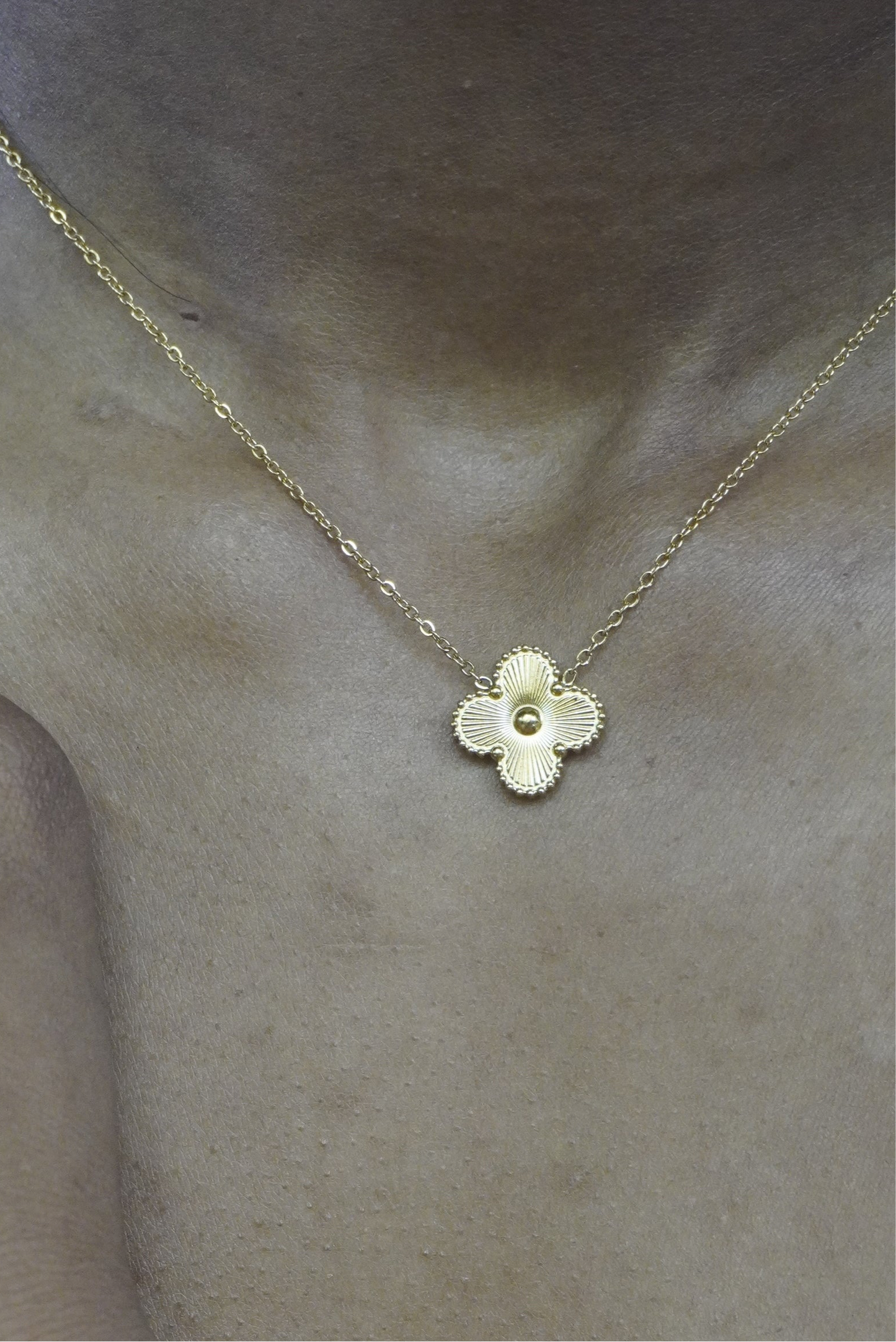 Slim Clover Necklace