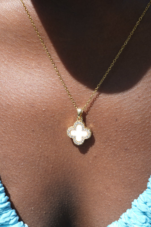 B/W Clover Leaf Necklace