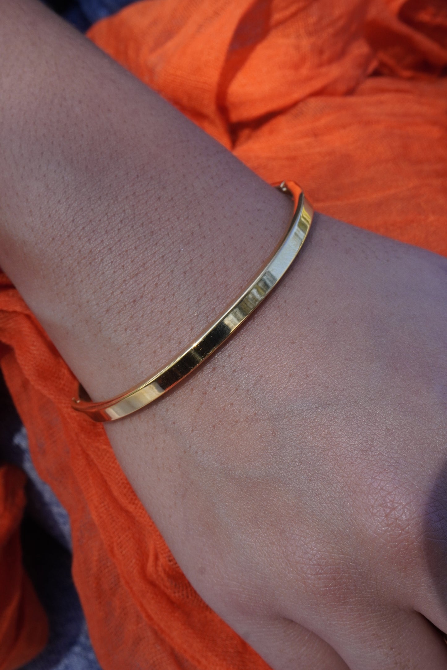 Plain Bangle Bracelet