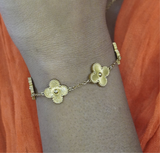 Slim Clover Bracelet