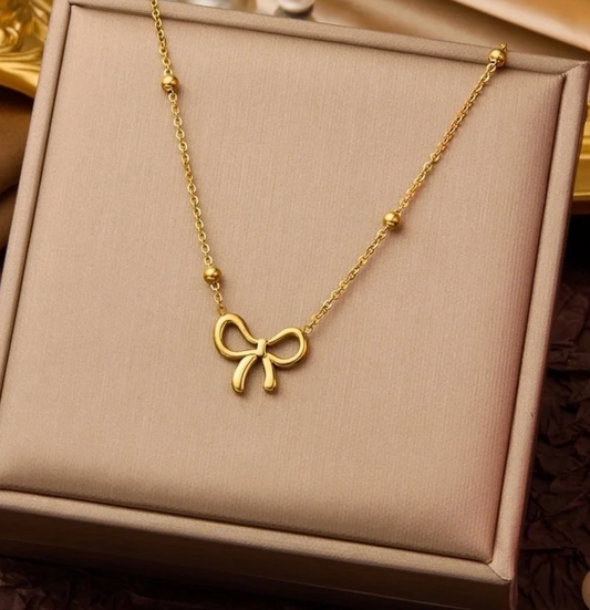 Bow Necklace