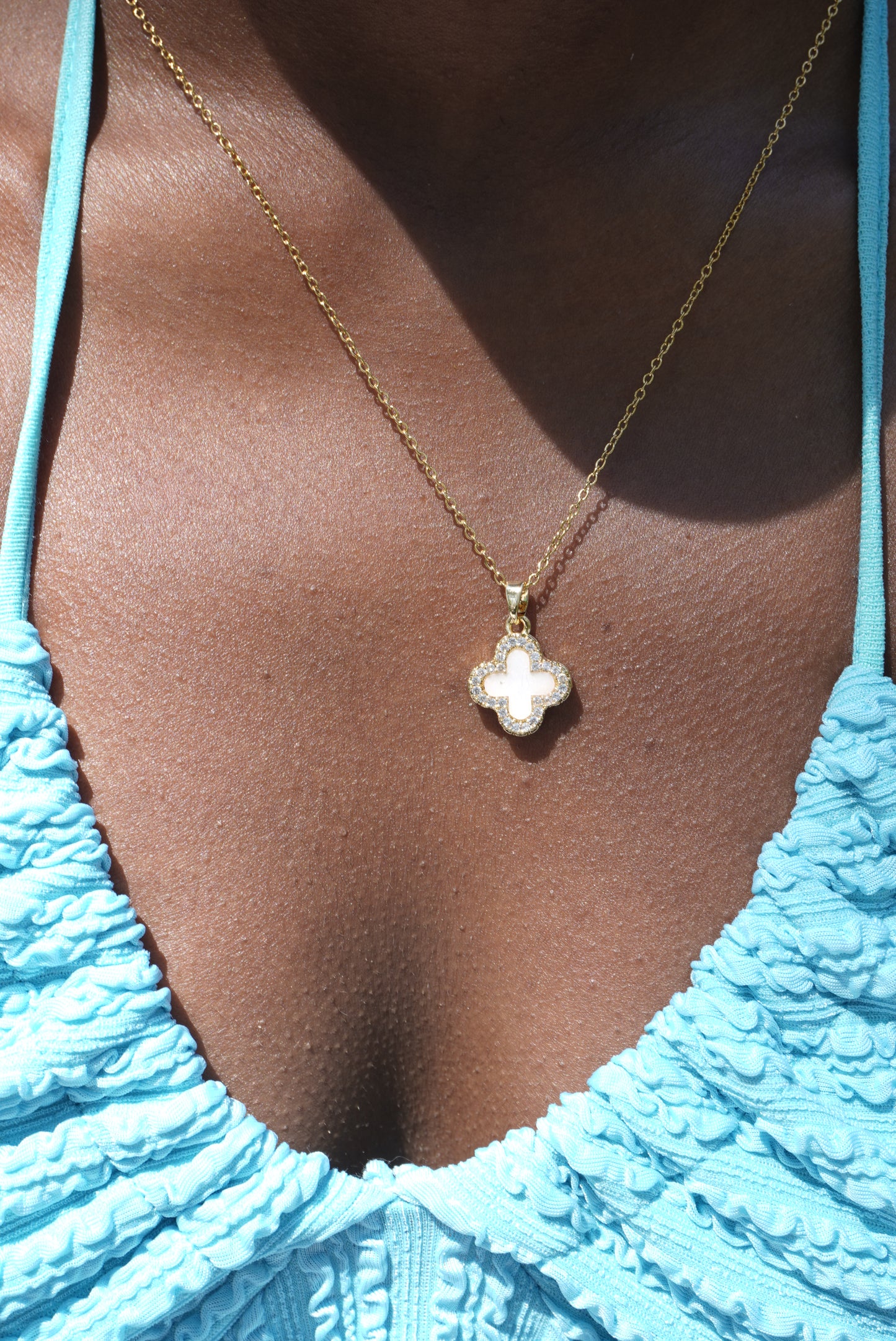 B/W Clover Leaf Necklace