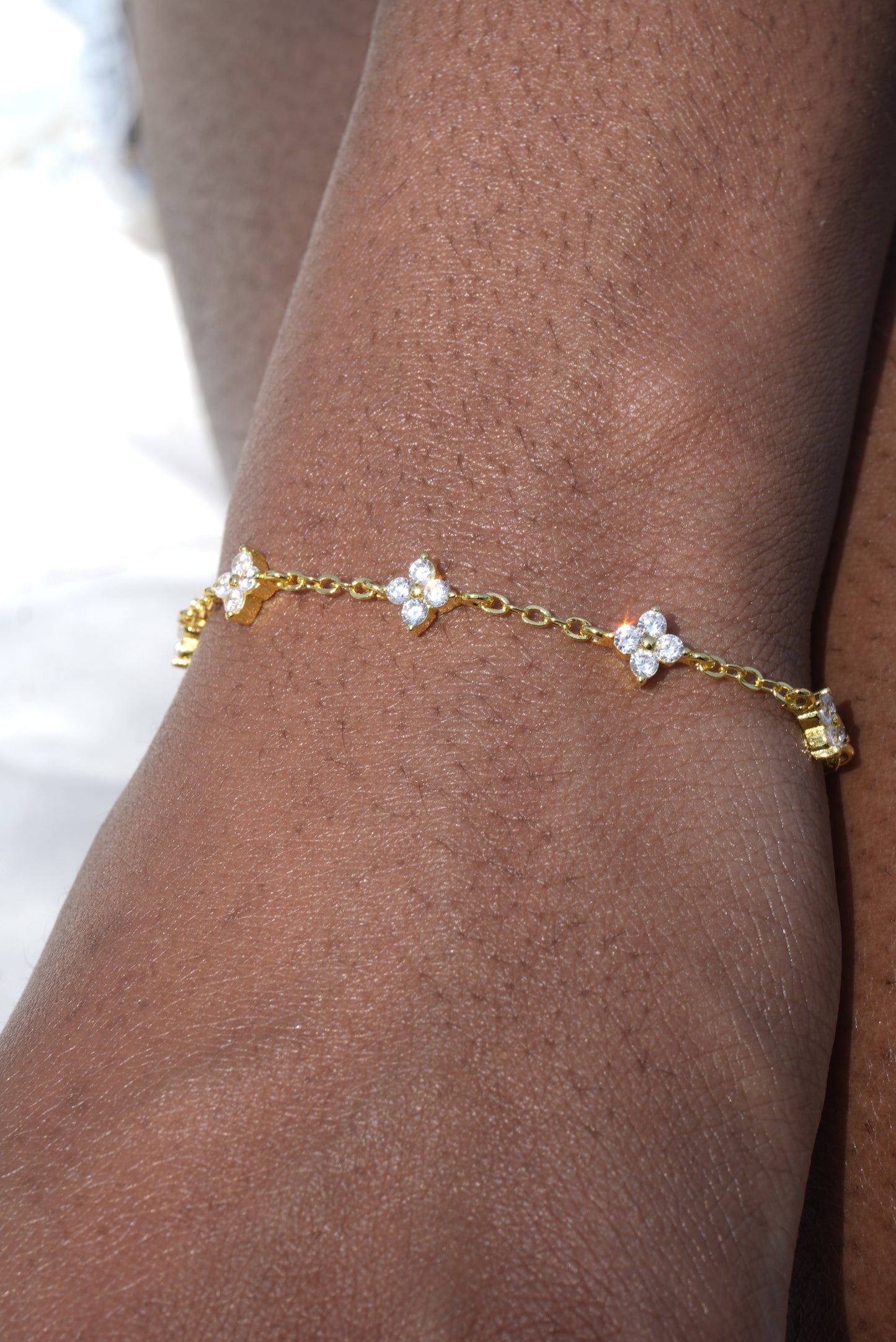 Dainty Mini Clover Bracelet