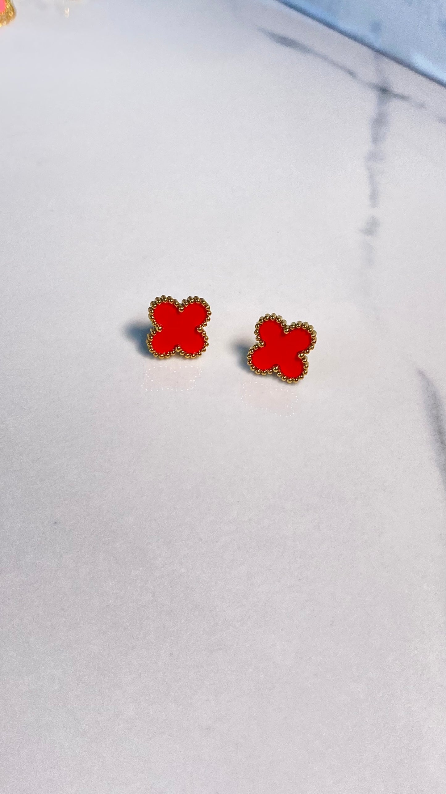 Sleek Clover Stud Earrings