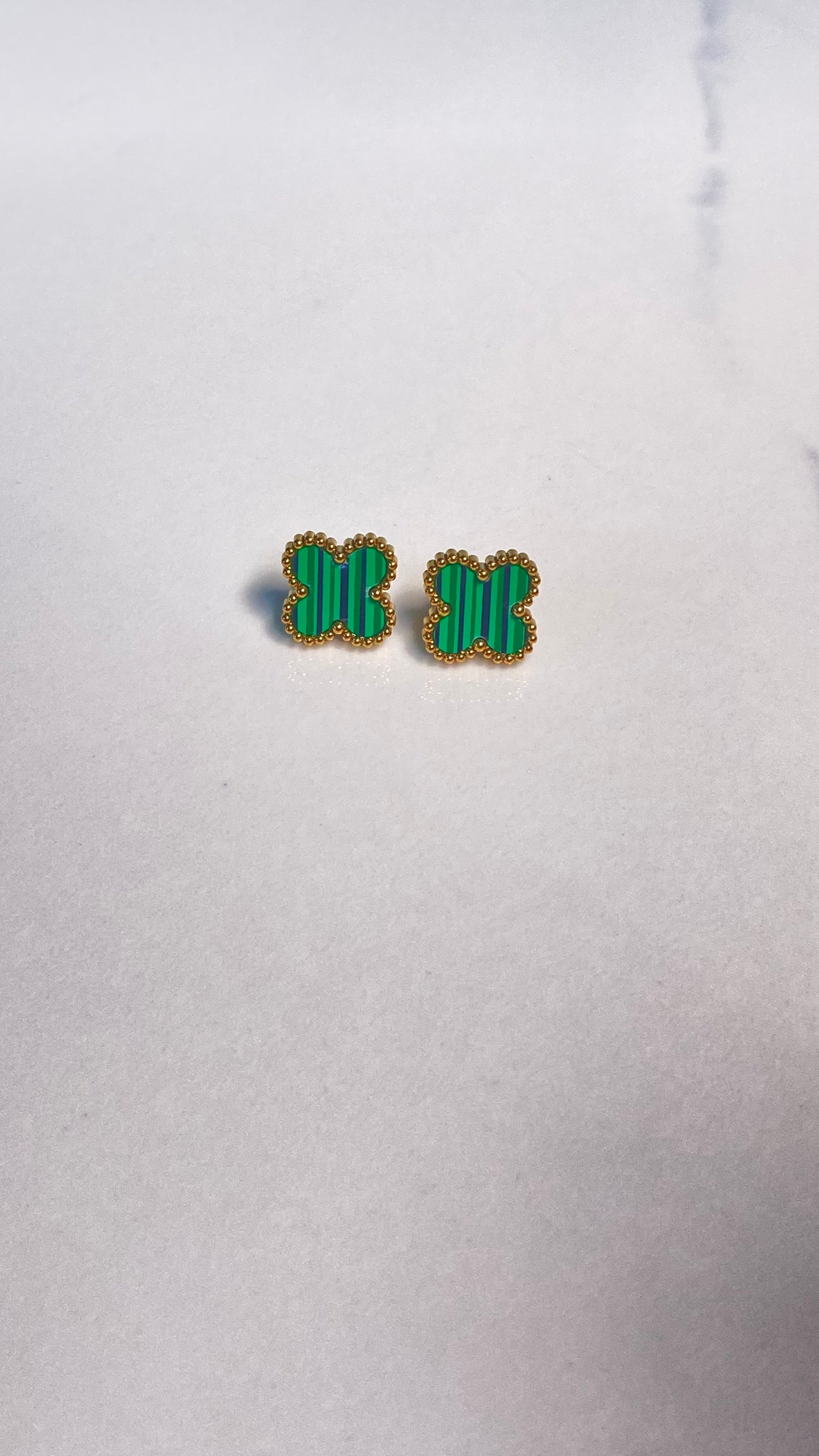 Sleek Clover Stud Earrings