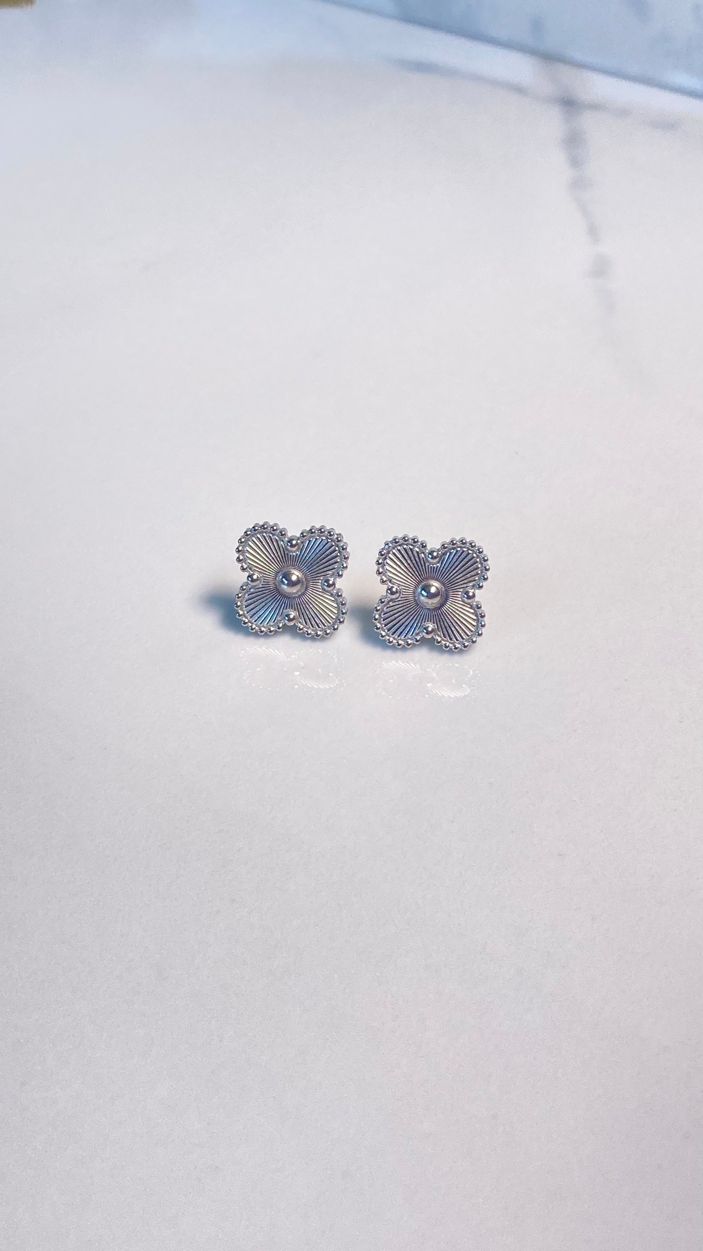 Sleek Clover Stud Earrings